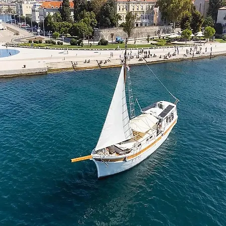 Ship Dolin - With View To Old Town * Ζαντάρ