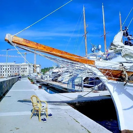 Ship Dolin - With View To Old Town *